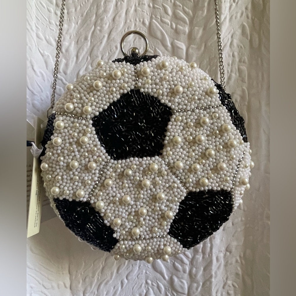 💰 Soccor Ball Beaded Bag NWT Handcrafted in India FALL 2025**